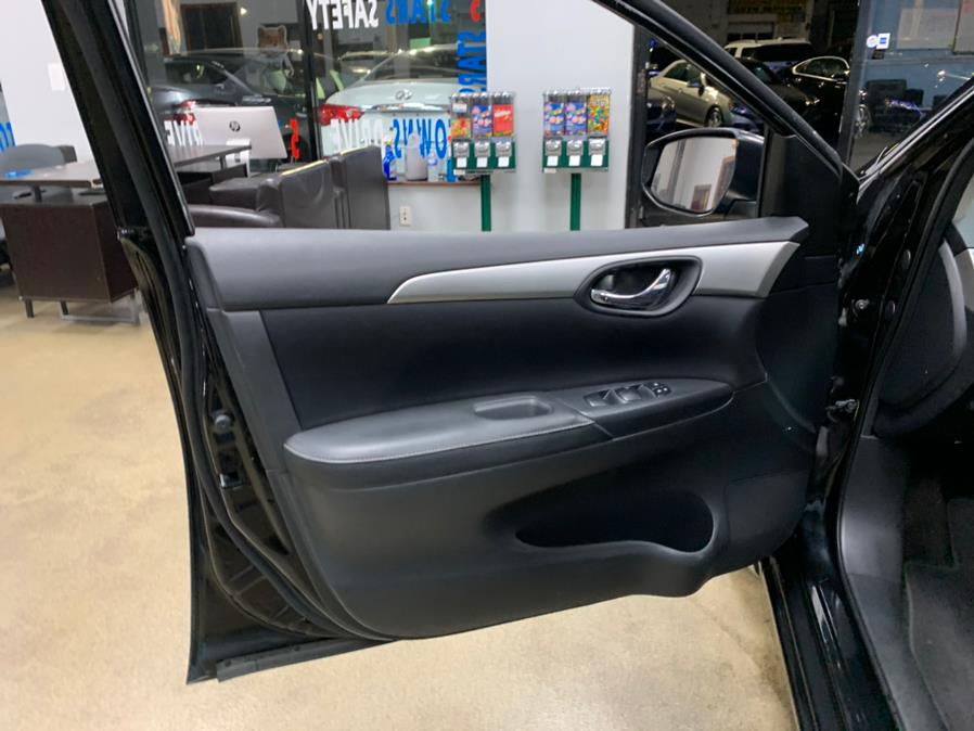 Used Nissan Sentra SR CVT 2017 | 5 Towns Drive. Inwood, New York Used Nissan Sentra SR CVT 2017 | 5 Towns Drive. Inwood, New York