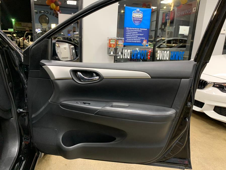 Used Nissan Sentra SR CVT 2017 | 5 Towns Drive. Inwood, New York Used Nissan Sentra SR CVT 2017 | 5 Towns Drive. Inwood, New York