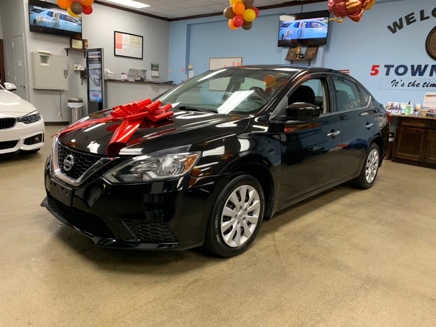 Used Nissan Sentra SR CVT 2017 | 5 Towns Drive. Inwood, New York Used Nissan Sentra SR CVT 2017 | 5 Towns Drive. Inwood, New York
