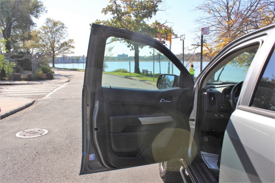2018 Chevrolet Colorado 4WD Crew Cab 128.3" ZR2, available for sale in Great Neck, New York | Great Neck Car Buyers & Sellers. Great Neck, New York 2018 Chevrolet Colorado 4WD Crew Cab 128.3" ZR2, available for sale in Great Neck, New York | Great Neck Car Buyers & Sellers. Great Neck, New York