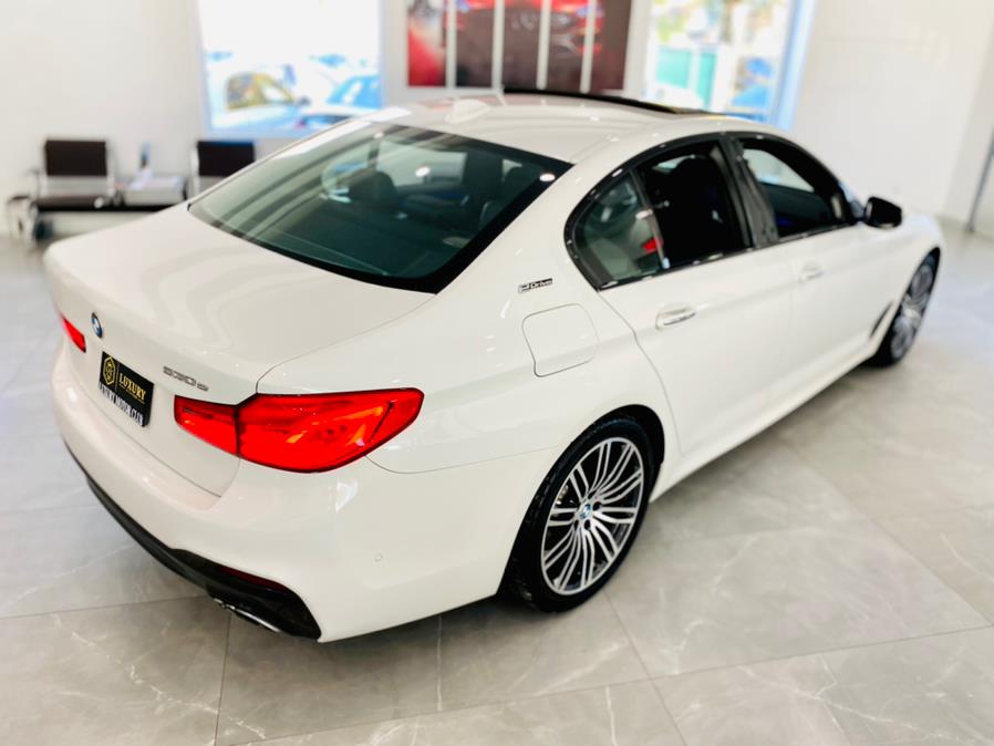 Used BMW 5 Series 530e xDrive iPerformance Plug-In Hybrid 2018 | Luxury Motor Club. Franklin Square, New York Used BMW 5 Series 530e xDrive iPerformance Plug-In Hybrid 2018 | Luxury Motor Club. Franklin Square, New York