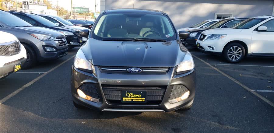 2016 Ford Escape FWD 4dr SE, available for sale in Little Ferry, New Jersey | Victoria Preowned Autos Inc. Little Ferry, New Jersey