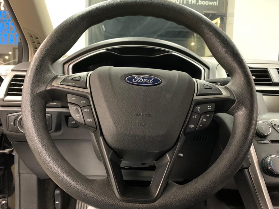 2018 Ford Fusion Hybrid SE FWD, available for sale in Inwood, New York | 5 Towns Drive. Inwood, New York 2018 Ford Fusion Hybrid SE FWD, available for sale in Inwood, New York | 5 Towns Drive. Inwood, New York