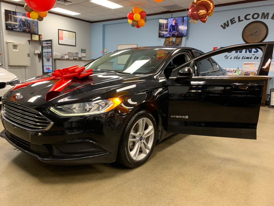 2018 Ford Fusion Hybrid SE FWD, available for sale in Inwood, New York | 5 Towns Drive. Inwood, New York 2018 Ford Fusion Hybrid SE FWD, available for sale in Inwood, New York | 5 Towns Drive. Inwood, New York