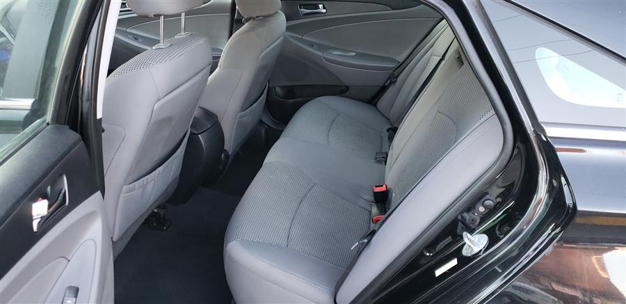 2011 Hyundai Sonata 4dr Sdn 2.4L Auto GLS PZEV, available for sale in Little Ferry, New Jersey | Victoria Preowned Autos Inc. Little Ferry, New Jersey 2011 Hyundai Sonata 4dr Sdn 2.4L Auto GLS PZEV, available for sale in Little Ferry, New Jersey | Victoria Preowned Autos Inc. Little Ferry, New Jersey