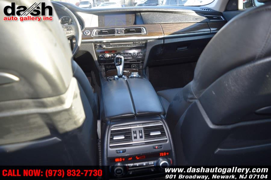 Used BMW 7 Series 4dr Sdn 750i xDrive AWD 2010 | Dash Auto Gallery Inc.. Newark, New Jersey Used BMW 7 Series 4dr Sdn 750i xDrive AWD 2010 | Dash Auto Gallery Inc.. Newark, New Jersey