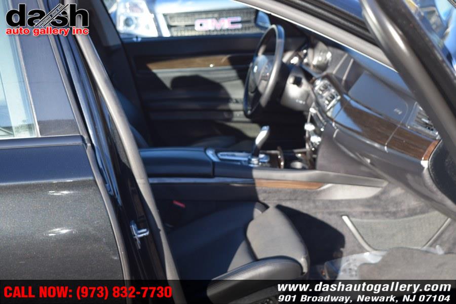 Used BMW 7 Series 4dr Sdn 750i xDrive AWD 2010 | Dash Auto Gallery Inc.. Newark, New Jersey Used BMW 7 Series 4dr Sdn 750i xDrive AWD 2010 | Dash Auto Gallery Inc.. Newark, New Jersey