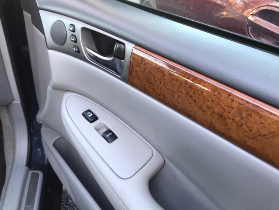 Used Lexus ES 330 4dr Sdn 2005 | Car Valley Group. Jersey City, New Jersey Used Lexus ES 330 4dr Sdn 2005 | Car Valley Group. Jersey City, New Jersey