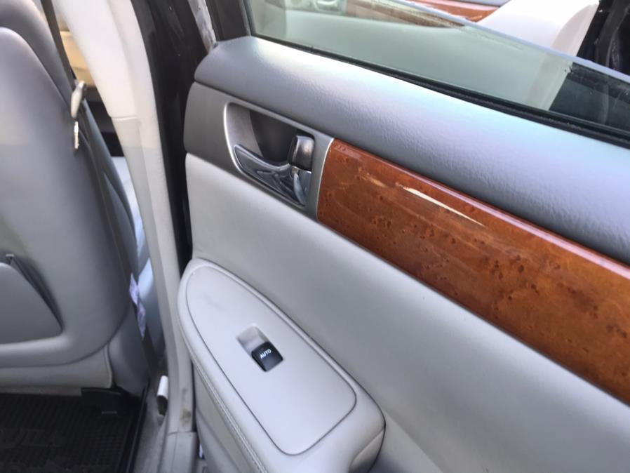 Used Lexus ES 330 4dr Sdn 2005 | Car Valley Group. Jersey City, New Jersey Used Lexus ES 330 4dr Sdn 2005 | Car Valley Group. Jersey City, New Jersey