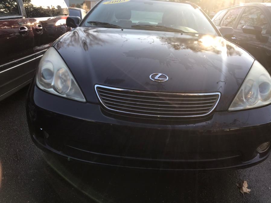 Used Lexus ES 330 4dr Sdn 2005 | Car Valley Group. Jersey City, New Jersey Used Lexus ES 330 4dr Sdn 2005 | Car Valley Group. Jersey City, New Jersey