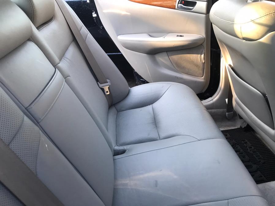 Used Lexus ES 330 4dr Sdn 2005 | Car Valley Group. Jersey City, New Jersey Used Lexus ES 330 4dr Sdn 2005 | Car Valley Group. Jersey City, New Jersey