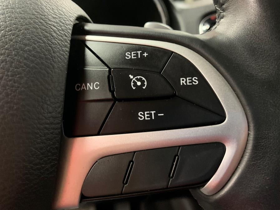 2014 Dodge Durango AWD 4dr SXT, available for sale in Inwood, New York | 5 Towns Drive. Inwood, New York 2014 Dodge Durango AWD 4dr SXT, available for sale in Inwood, New York | 5 Towns Drive. Inwood, New York