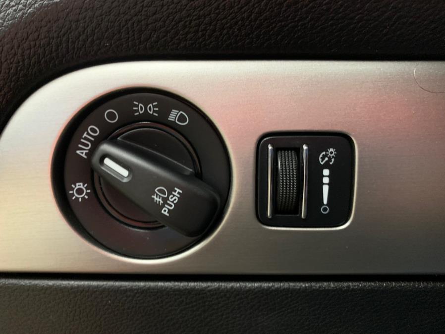 2014 Dodge Durango AWD 4dr SXT, available for sale in Inwood, New York | 5 Towns Drive. Inwood, New York 2014 Dodge Durango AWD 4dr SXT, available for sale in Inwood, New York | 5 Towns Drive. Inwood, New York