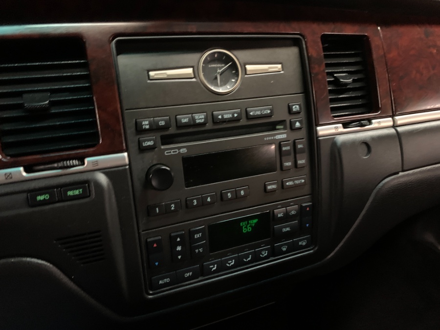 2008 Lincoln Town Car 4dr Sdn Signature Limited, available for sale in West Babylon , New York | MP Motors Inc. West Babylon , New York 2008 Lincoln Town Car 4dr Sdn Signature Limited, available for sale in West Babylon , New York | MP Motors Inc. West Babylon , New York