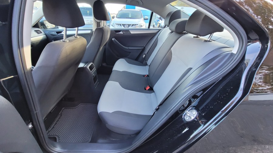 Used Volkswagen Jetta 1.4T S Manual 2017 | Auto Match LLC. Waterbury, Connecticut Used Volkswagen Jetta 1.4T S Manual 2017 | Auto Match LLC. Waterbury, Connecticut