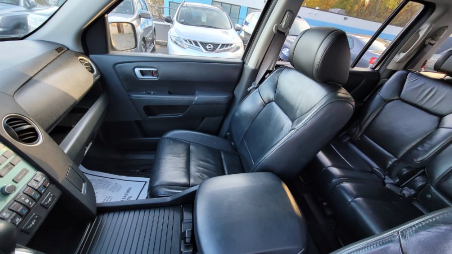 Used Honda Pilot 4WD 4dr EX-L 2011 | Auto Match LLC. Waterbury, Connecticut Used Honda Pilot 4WD 4dr EX-L 2011 | Auto Match LLC. Waterbury, Connecticut