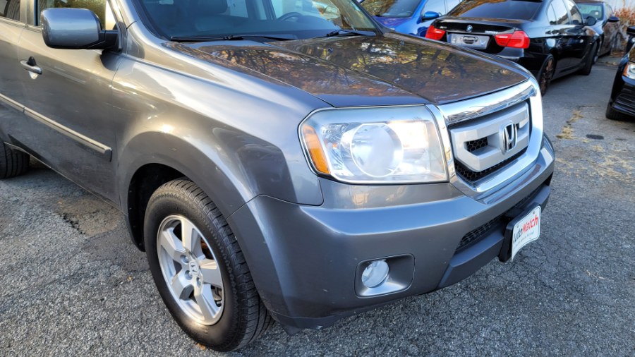 Used Honda Pilot 4WD 4dr EX-L 2011 | Auto Match LLC. Waterbury, Connecticut Used Honda Pilot 4WD 4dr EX-L 2011 | Auto Match LLC. Waterbury, Connecticut