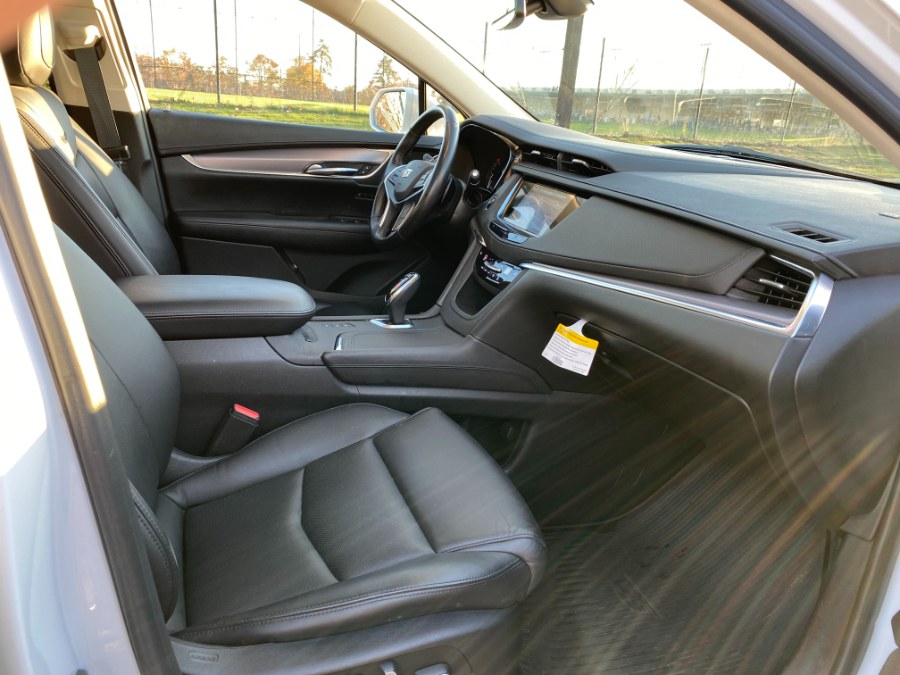 2018 Cadillac XT5 AWD 4dr Luxury photo