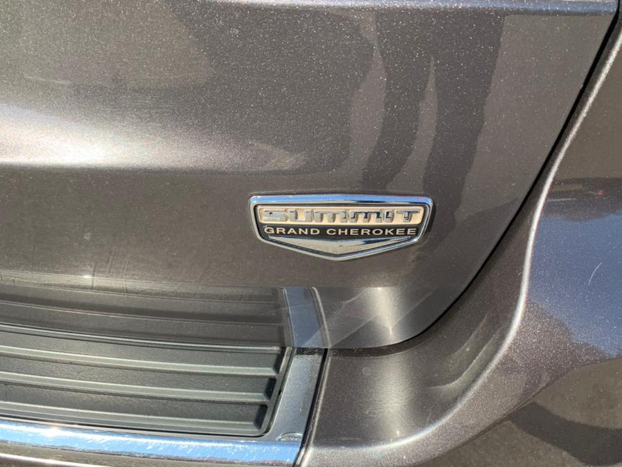2014 Jeep Grand Cherokee 4WD 4dr Summit, available for sale in South Windsor, Connecticut | Mike And Tony Auto Sales, Inc. South Windsor, Connecticut 2014 Jeep Grand Cherokee 4WD 4dr Summit, available for sale in South Windsor, Connecticut | Mike And Tony Auto Sales, Inc. South Windsor, Connecticut