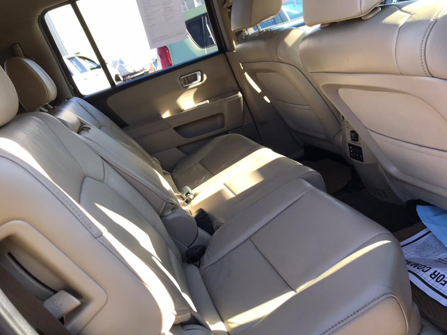 Used Honda Pilot 4WD 4dr EX-L w/RES 2013 | Affordable Motors Inc. Bridgeport, Connecticut Used Honda Pilot 4WD 4dr EX-L w/RES 2013 | Affordable Motors Inc. Bridgeport, Connecticut