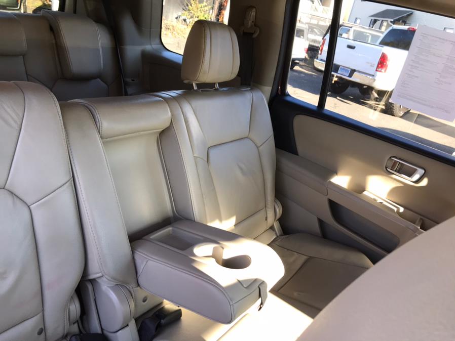 Used Honda Pilot 4WD 4dr EX-L w/RES 2013 | Affordable Motors Inc. Bridgeport, Connecticut Used Honda Pilot 4WD 4dr EX-L w/RES 2013 | Affordable Motors Inc. Bridgeport, Connecticut