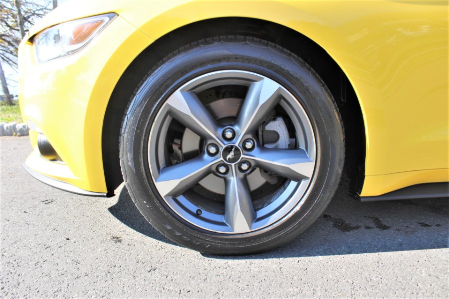 2016 Ford Mustang 2dr Fastback V6, available for sale in Great Neck, New York | Great Neck Car Buyers & Sellers. Great Neck, New York 2016 Ford Mustang 2dr Fastback V6, available for sale in Great Neck, New York | Great Neck Car Buyers & Sellers. Great Neck, New York