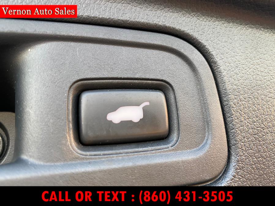2016 Honda Pilot AWD 4dr Elite w/RES & Navi, available for sale in Manchester, Connecticut | Vernon Auto Sale & Service. Manchester, Connecticut 2016 Honda Pilot AWD 4dr Elite w/RES & Navi, available for sale in Manchester, Connecticut | Vernon Auto Sale & Service. Manchester, Connecticut