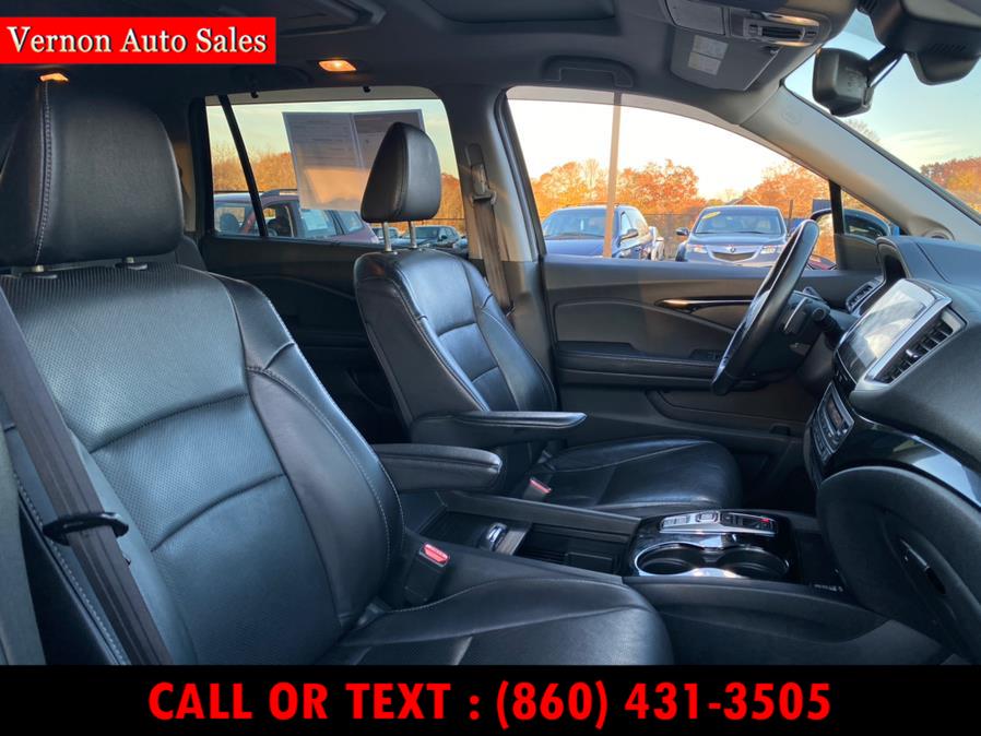 2016 Honda Pilot AWD 4dr Elite w/RES & Navi, available for sale in Manchester, Connecticut | Vernon Auto Sale & Service. Manchester, Connecticut 2016 Honda Pilot AWD 4dr Elite w/RES & Navi, available for sale in Manchester, Connecticut | Vernon Auto Sale & Service. Manchester, Connecticut