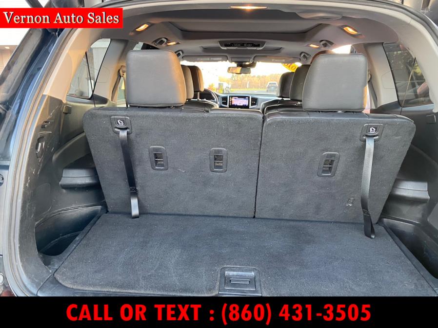 2016 Honda Pilot AWD 4dr Elite w/RES & Navi, available for sale in Manchester, Connecticut | Vernon Auto Sale & Service. Manchester, Connecticut 2016 Honda Pilot AWD 4dr Elite w/RES & Navi, available for sale in Manchester, Connecticut | Vernon Auto Sale & Service. Manchester, Connecticut