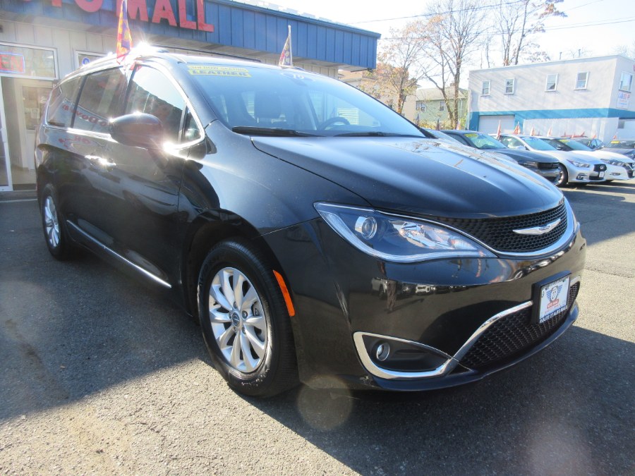 2019 Chrysler Pacifica Touring L FWD, available for sale in Linden, New Jersey | Route 27 Auto Mall. Linden, New Jersey 2019 Chrysler Pacifica Touring L FWD, available for sale in Linden, New Jersey | Route 27 Auto Mall. Linden, New Jersey