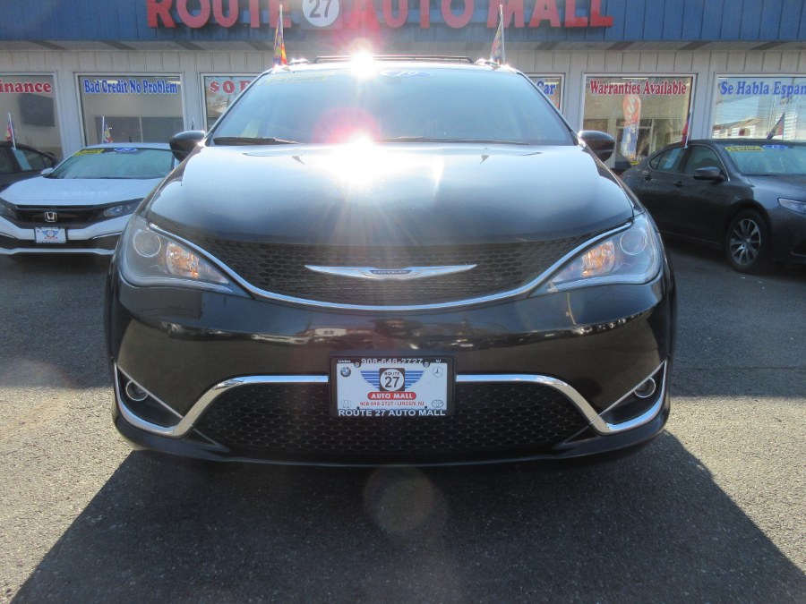 2019 Chrysler Pacifica Touring L FWD, available for sale in Linden, New Jersey | Route 27 Auto Mall. Linden, New Jersey 2019 Chrysler Pacifica Touring L FWD, available for sale in Linden, New Jersey | Route 27 Auto Mall. Linden, New Jersey