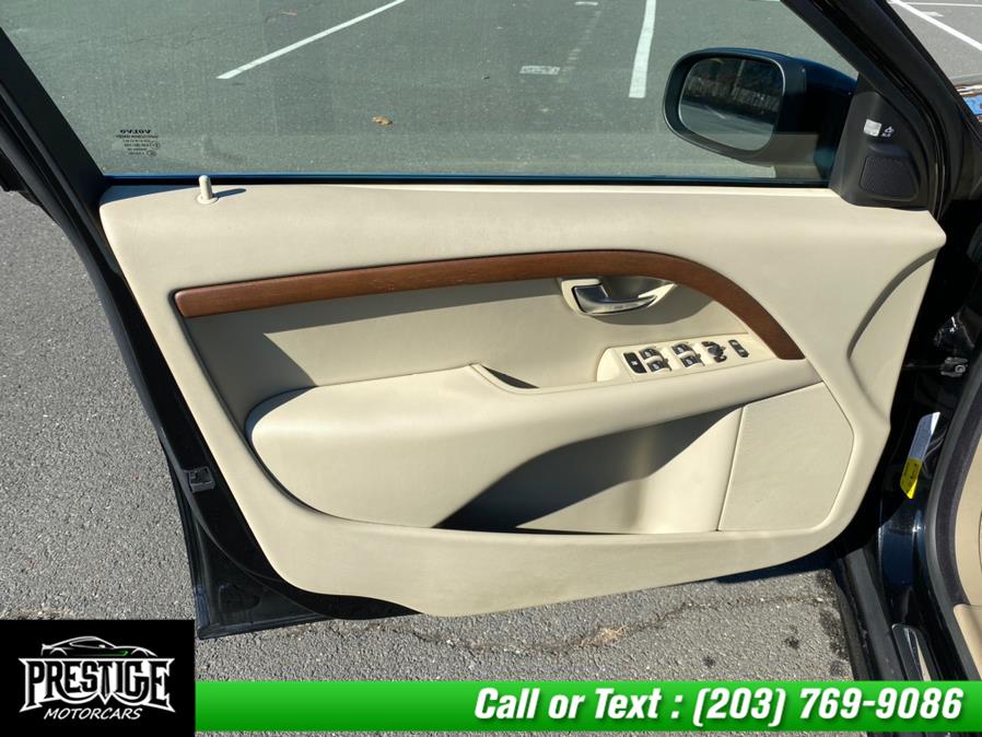 Used Volvo S80 4dr Sdn 3.0L Turbo AWD 2008 | J&J Auto Sales & Repairs llc DBA Prestige Motorcar. Oakville, Connecticut Used Volvo S80 4dr Sdn 3.0L Turbo AWD 2008 | J&J Auto Sales & Repairs llc DBA Prestige Motorcar. Oakville, Connecticut