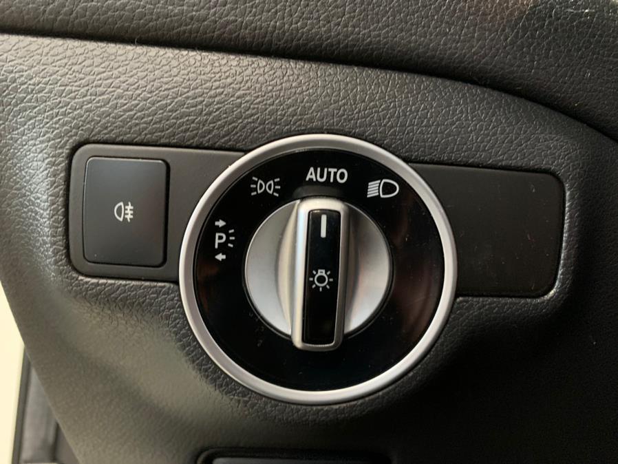 2015 Mercedes-Benz GLA-Class 4MATIC 4dr GLA250, available for sale in Inwood, New York | 5 Towns Drive. Inwood, New York 2015 Mercedes-Benz GLA-Class 4MATIC 4dr GLA250, available for sale in Inwood, New York | 5 Towns Drive. Inwood, New York