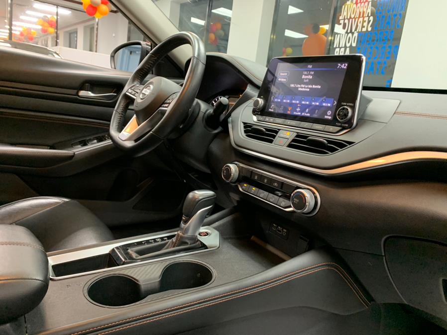 Used Nissan Altima 2.5 SR Sedan 2019 | 5 Towns Drive. Inwood, New York Used Nissan Altima 2.5 SR Sedan 2019 | 5 Towns Drive. Inwood, New York