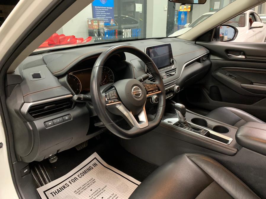 Used Nissan Altima 2.5 SR Sedan 2019 | 5 Towns Drive. Inwood, New York Used Nissan Altima 2.5 SR Sedan 2019 | 5 Towns Drive. Inwood, New York