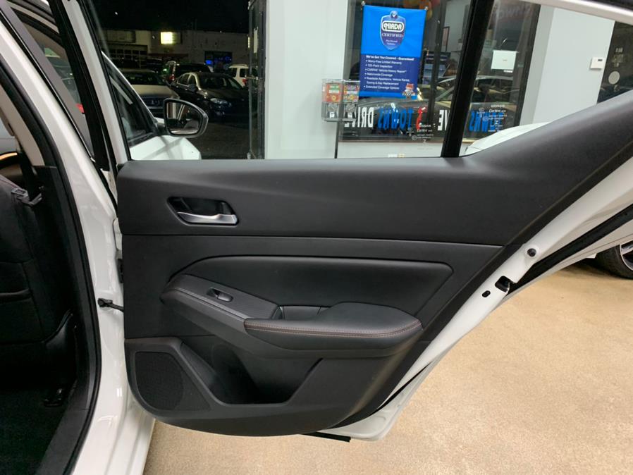 Used Nissan Altima 2.5 SR Sedan 2019 | 5 Towns Drive. Inwood, New York Used Nissan Altima 2.5 SR Sedan 2019 | 5 Towns Drive. Inwood, New York