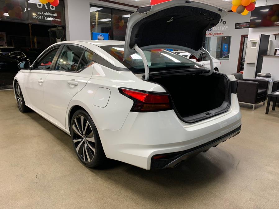Used Nissan Altima 2.5 SR Sedan 2019 | 5 Towns Drive. Inwood, New York Used Nissan Altima 2.5 SR Sedan 2019 | 5 Towns Drive. Inwood, New York