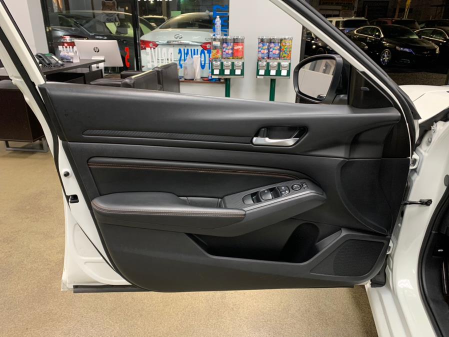 2019 Nissan Altima 2.5 SR Sedan, available for sale in Inwood, New York | 5 Towns Drive. Inwood, New York 2019 Nissan Altima 2.5 SR Sedan, available for sale in Inwood, New York | 5 Towns Drive. Inwood, New York
