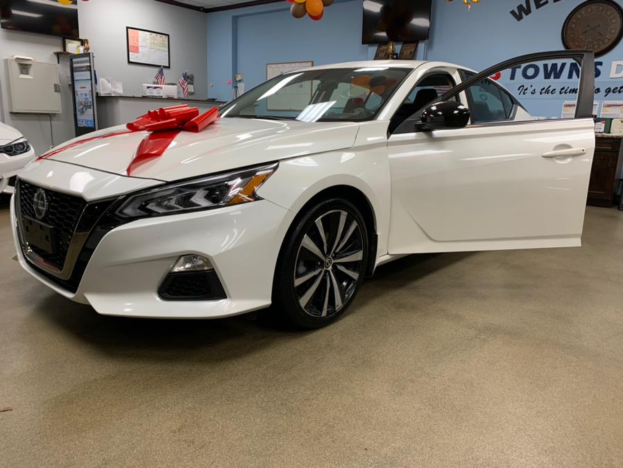 2019 Nissan Altima 2.5 SR Sedan, available for sale in Inwood, New York | 5 Towns Drive. Inwood, New York 2019 Nissan Altima 2.5 SR Sedan, available for sale in Inwood, New York | 5 Towns Drive. Inwood, New York