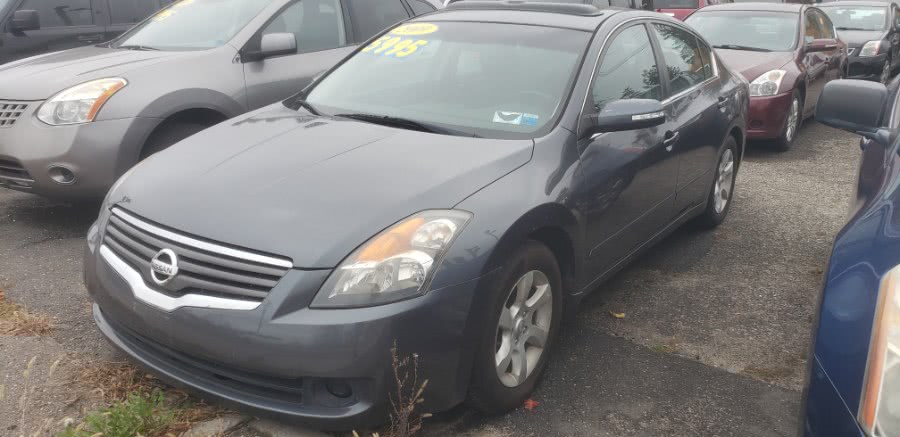 2009 Nissan Altima 4dr Sdn I4 CVT 2.5 S, available for sale in Patchogue, New York | Romaxx Truxx. Patchogue, New York