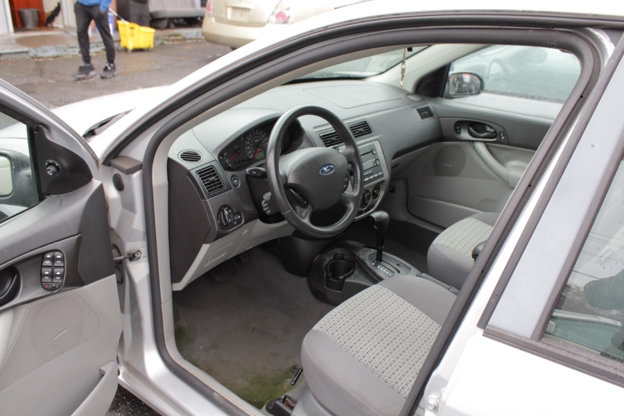 2007 Ford Focus 4dr Sdn SE, available for sale in West Babylon, New York | Boss Auto Sales. West Babylon, New York 2007 Ford Focus 4dr Sdn SE, available for sale in West Babylon, New York | Boss Auto Sales. West Babylon, New York
