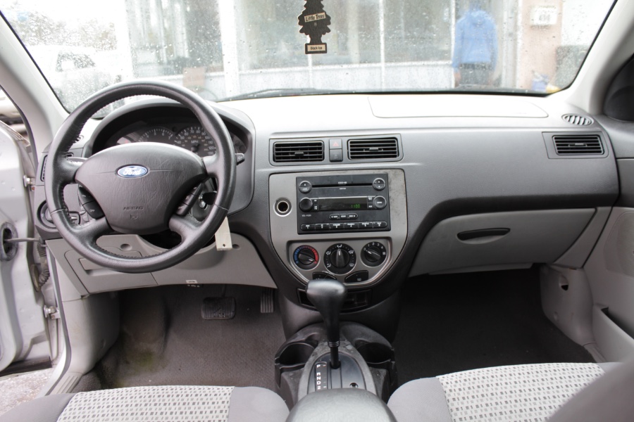 2007 Ford Focus 4dr Sdn SE, available for sale in West Babylon, New York | Boss Auto Sales. West Babylon, New York 2007 Ford Focus 4dr Sdn SE, available for sale in West Babylon, New York | Boss Auto Sales. West Babylon, New York