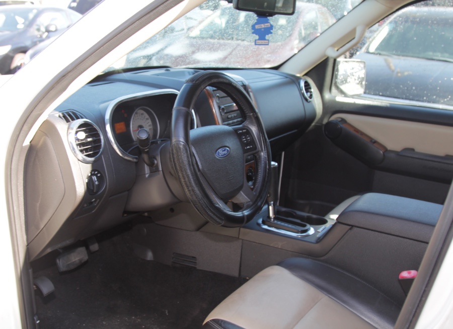 2008 Ford Explorer 4WD 4dr V6 Eddie Bauer, available for sale in West Babylon, New York | Boss Auto Sales. West Babylon, New York 2008 Ford Explorer 4WD 4dr V6 Eddie Bauer, available for sale in West Babylon, New York | Boss Auto Sales. West Babylon, New York