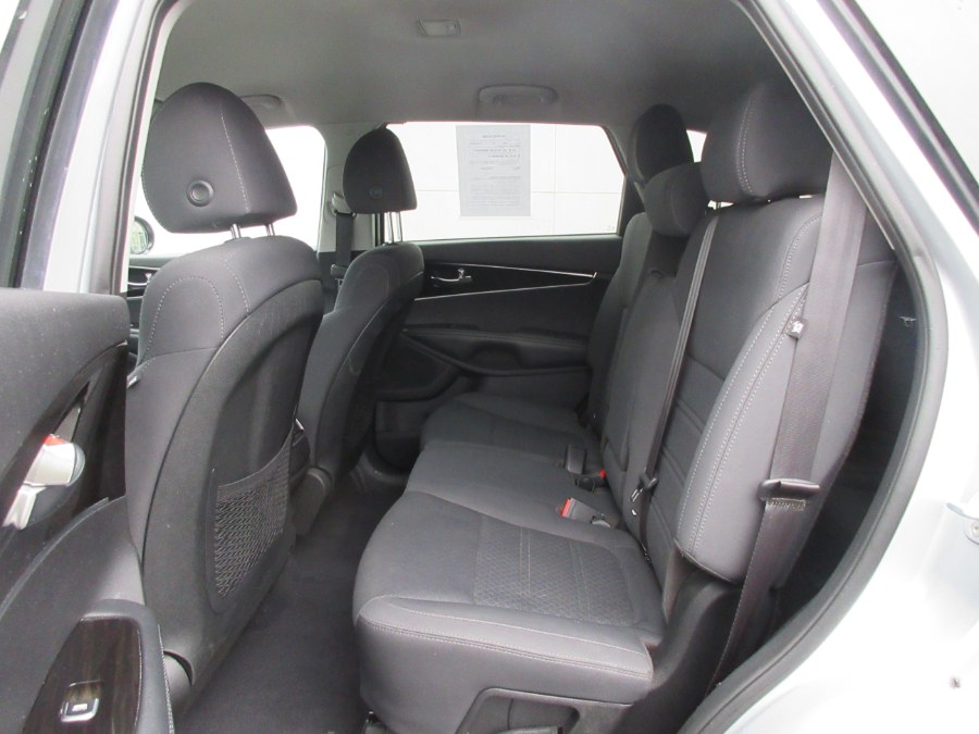 Used Kia Sorento LX V6 FWD 2019 | Route 27 Auto Mall. Linden, New Jersey Used Kia Sorento LX V6 FWD 2019 | Route 27 Auto Mall. Linden, New Jersey