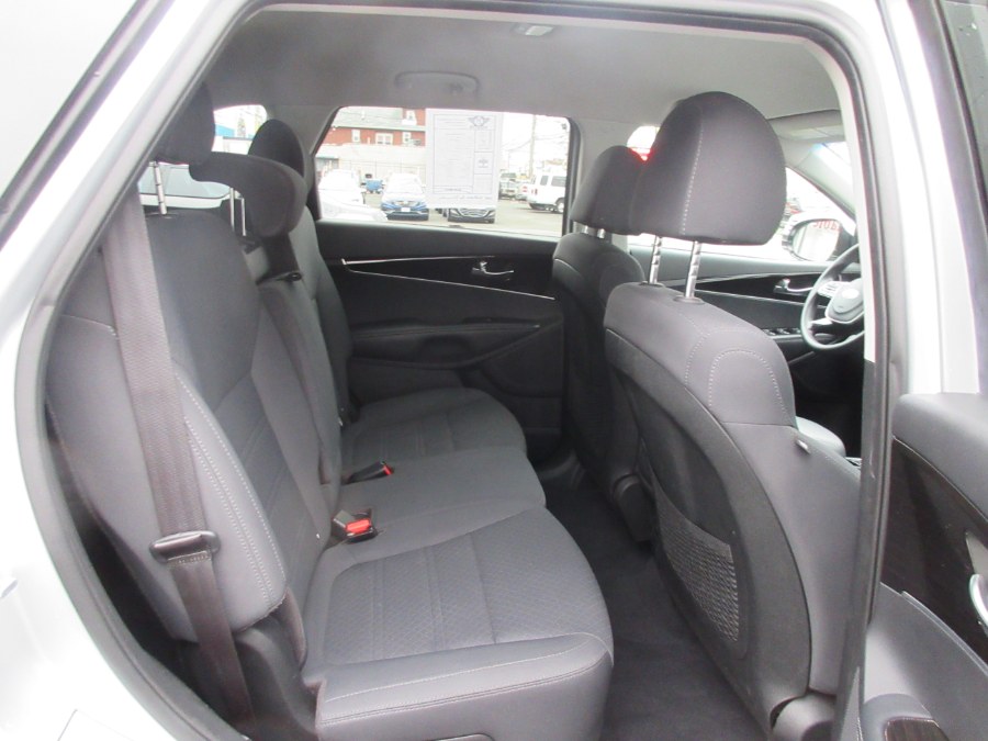 Used Kia Sorento LX V6 FWD 2019 | Route 27 Auto Mall. Linden, New Jersey Used Kia Sorento LX V6 FWD 2019 | Route 27 Auto Mall. Linden, New Jersey