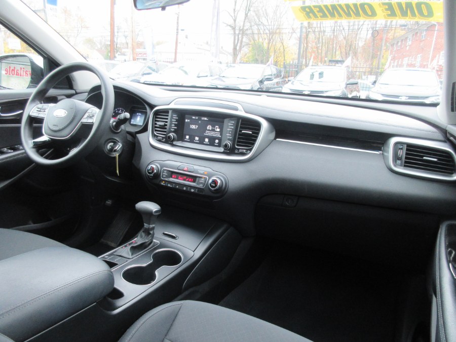 Used Kia Sorento LX V6 FWD 2019 | Route 27 Auto Mall. Linden, New Jersey Used Kia Sorento LX V6 FWD 2019 | Route 27 Auto Mall. Linden, New Jersey