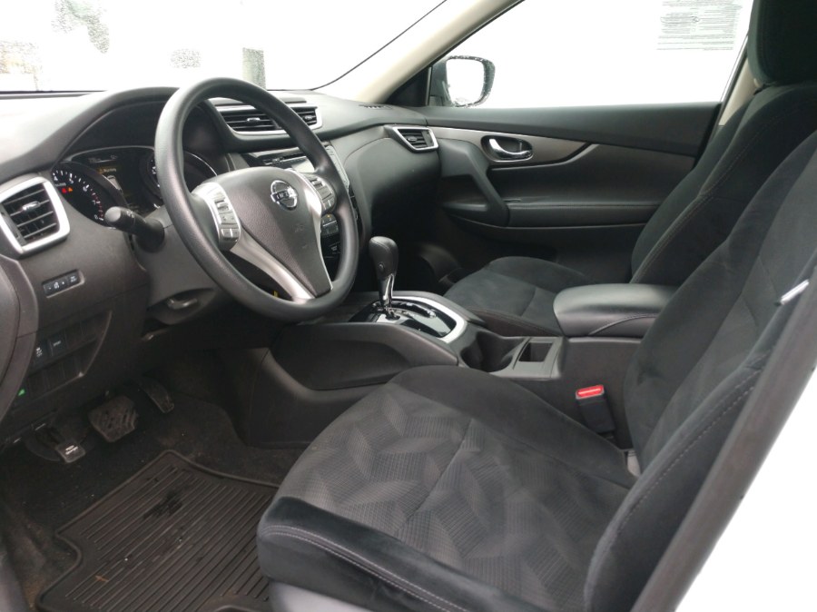2016 Nissan Rogue FWD 4dr S, available for sale in COPIAGUE, New York | Warwick Auto Sales Inc. COPIAGUE, New York 2016 Nissan Rogue FWD 4dr S, available for sale in COPIAGUE, New York | Warwick Auto Sales Inc. COPIAGUE, New York