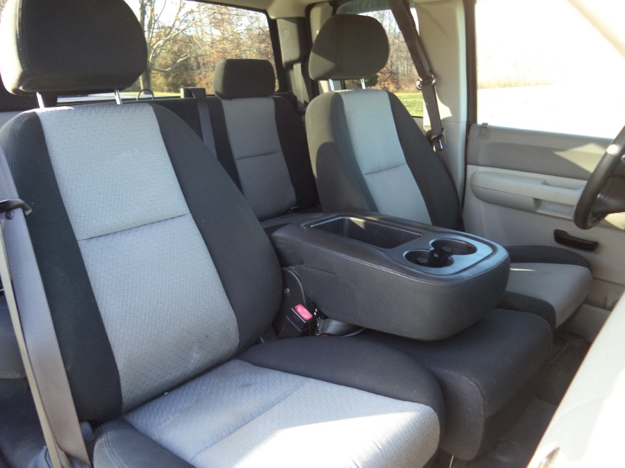 2009 Chevrolet Silverado 1500 EXT 4X4 LS, available for sale in Berlin, Connecticut | International Motorcars llc. Berlin, Connecticut 2009 Chevrolet Silverado 1500 EXT 4X4 LS, available for sale in Berlin, Connecticut | International Motorcars llc. Berlin, Connecticut