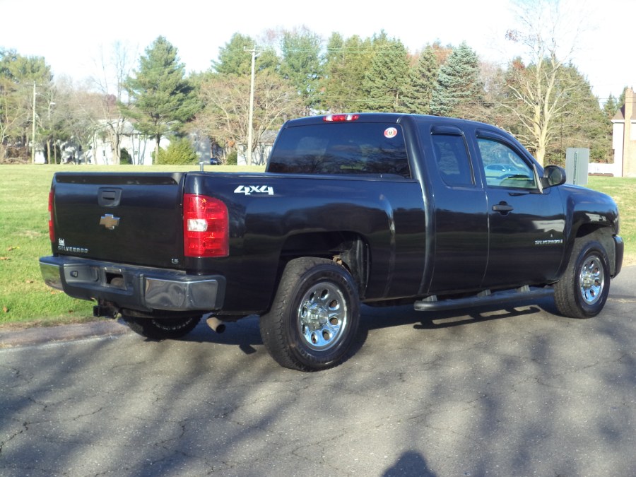 2009 Chevrolet Silverado 1500 EXT 4X4 LS, available for sale in Berlin, Connecticut | International Motorcars llc. Berlin, Connecticut 2009 Chevrolet Silverado 1500 EXT 4X4 LS, available for sale in Berlin, Connecticut | International Motorcars llc. Berlin, Connecticut