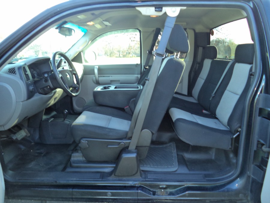 2009 Chevrolet Silverado 1500 EXT 4X4 LS, available for sale in Berlin, Connecticut | International Motorcars llc. Berlin, Connecticut 2009 Chevrolet Silverado 1500 EXT 4X4 LS, available for sale in Berlin, Connecticut | International Motorcars llc. Berlin, Connecticut